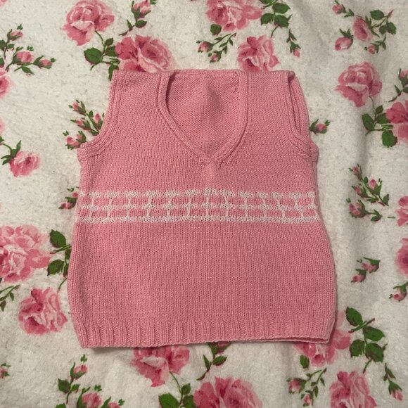 XXS 80s Handmade Pink and white v neck sweater vest! - Picture 12 of 13